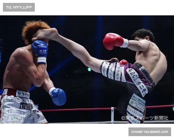 阿纳尼谈训练营:备战期间强化踢拳技术与岛大海合作 阿纳尼谈训练营:备战期间强化踢拳技术与岛大海合作