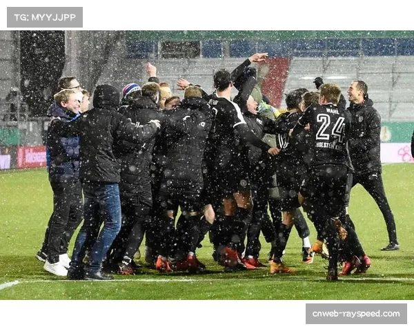 EHF欧洲杯四强战本周开打,马格德堡与基尔将上演德国内战。 EHF欧洲杯四强战本周开打,马格德堡与基尔将上演德国内战。